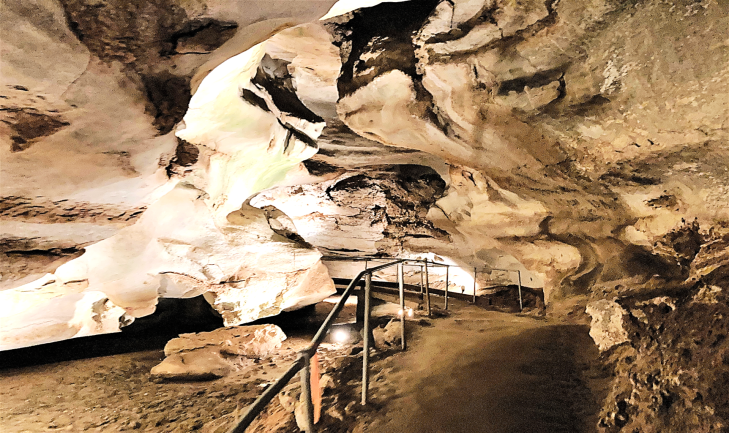 alabaster cave tour